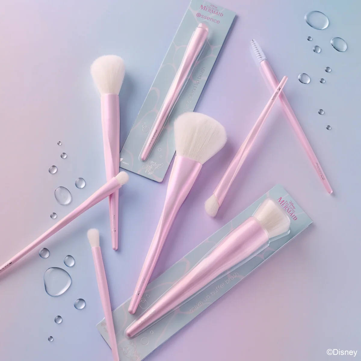 essence Disney THE LITTLE MERMAID blending brush häivytyssivellin - Sea The Possibilities - Image 4
