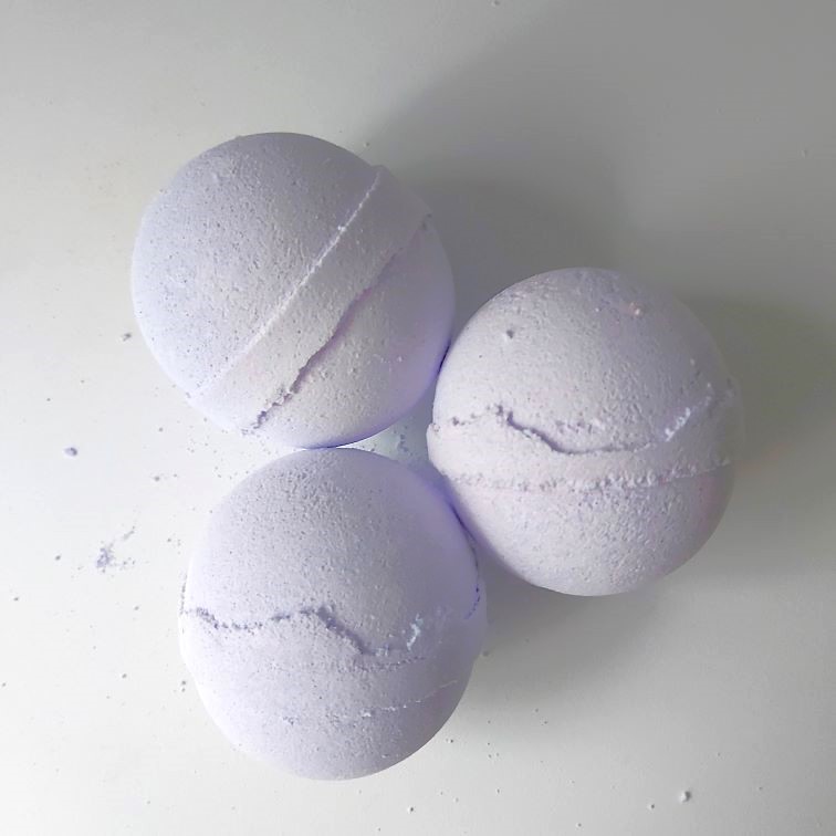 Kylpypommi salvia & kataja (eteerisillä öljyillä)